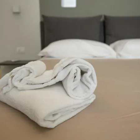 è....... By Dimorra