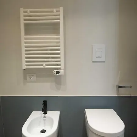 E....... By Dimorra 3* Nápoles