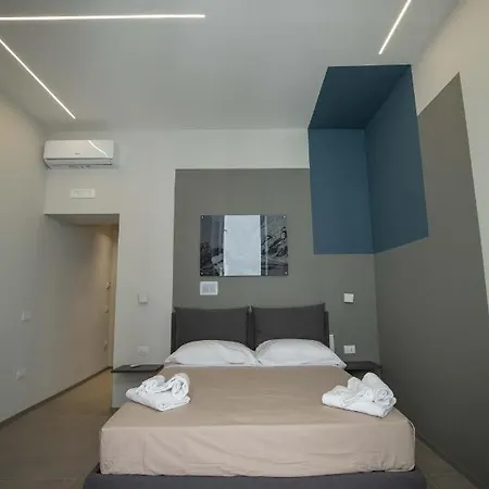 Aparthotel Legends