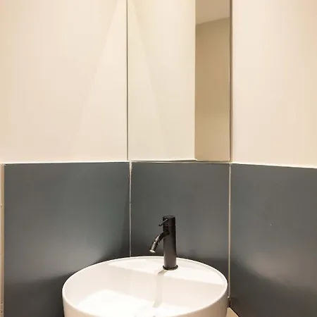 è....... By Dimorra 3*