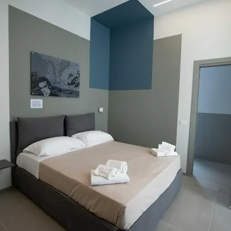 E....... By Dimorra Aparthotel Naples